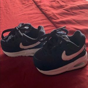 Infants Nike size 2